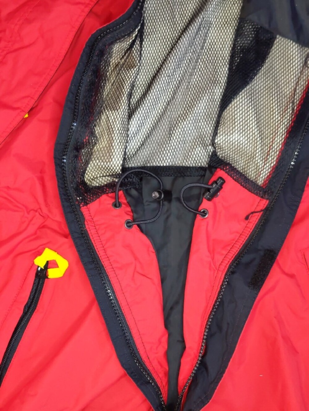 Marlboro Hooded Windbreaker Jacket in Red XL - Picture 7 of 16
